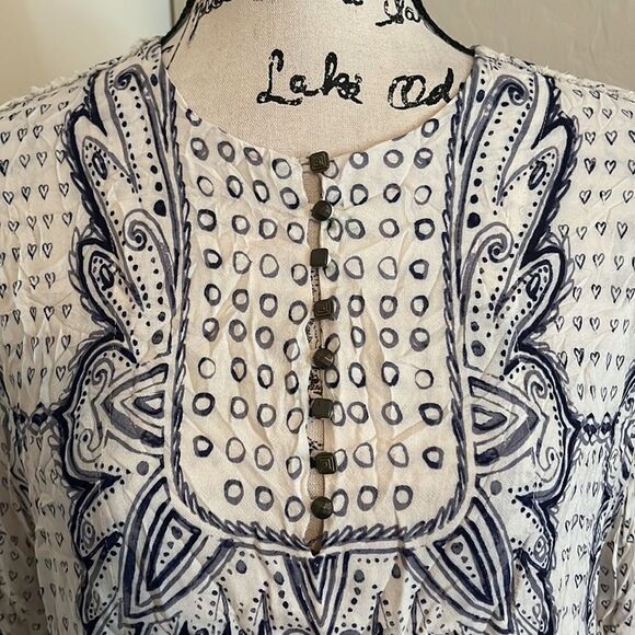 Anthropologie Maeve Blue White Boho Heart Multi Print Top Feminine Casual - Picture 4 of 9